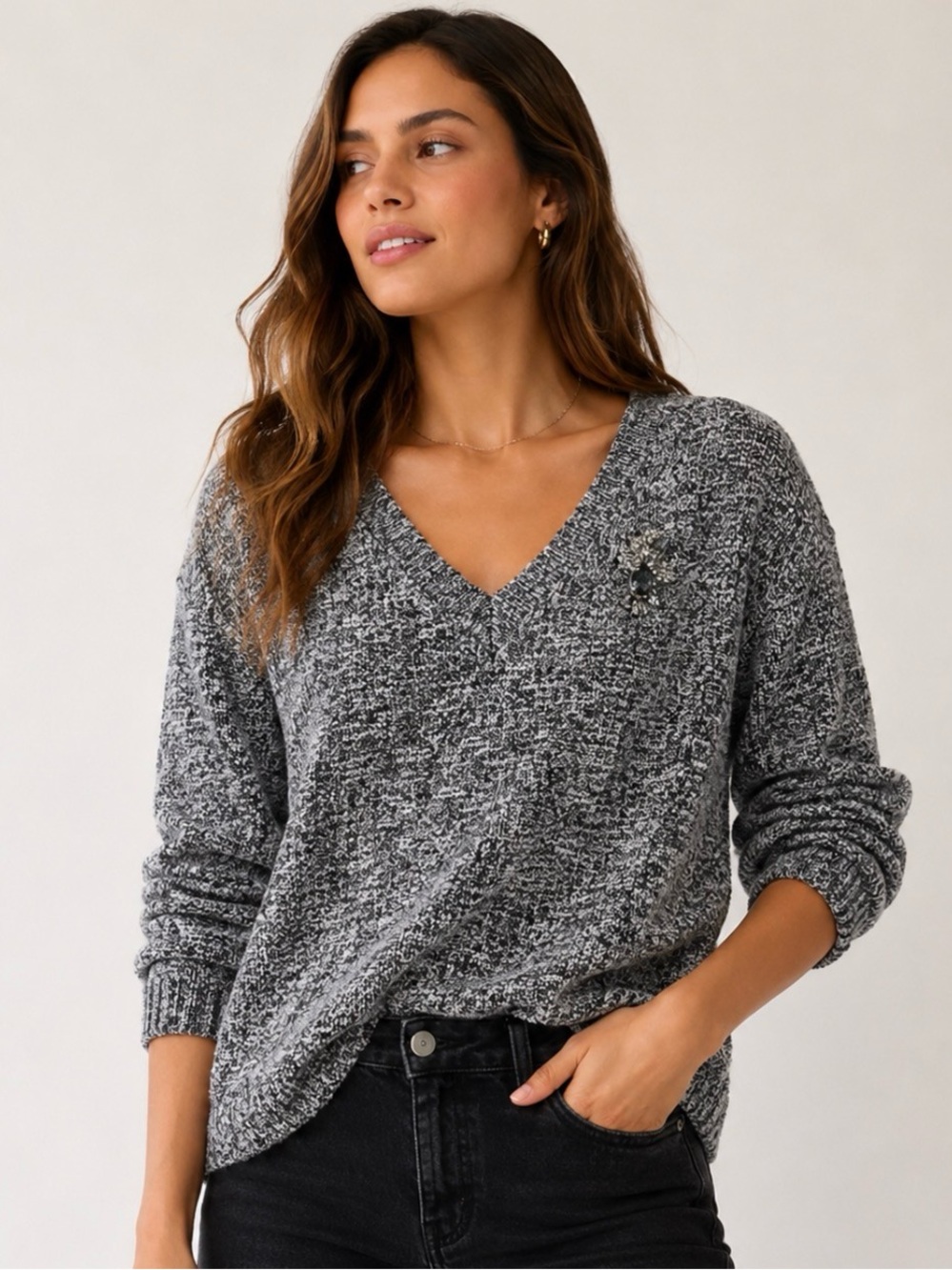 Zara W/B Collection Mixed Knit V-Neck Sweater with Brooch Black/White Size L